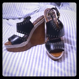 Jessica Simpson wedges
